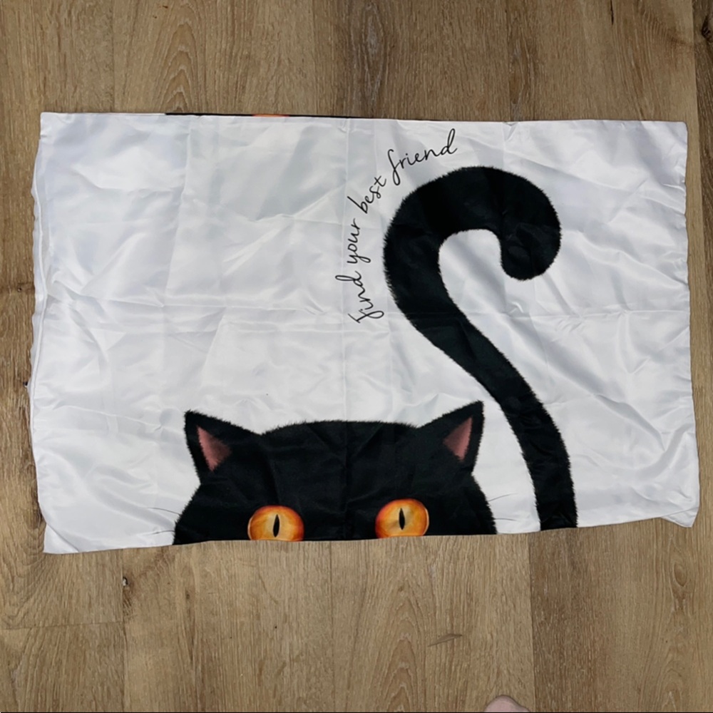 Black Cat Design Pillowcase - Picture 6 of 6